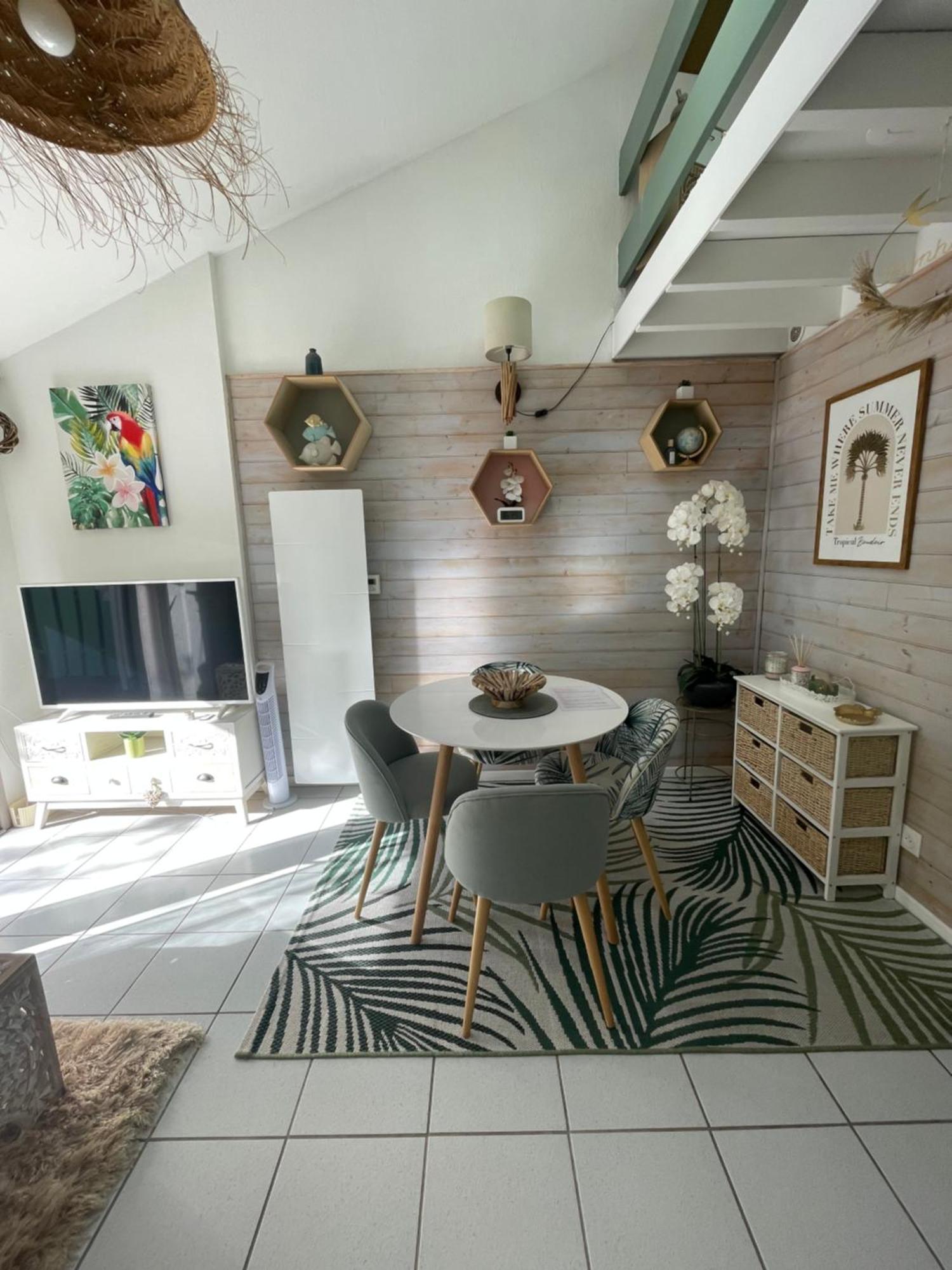 Jolie Maison Au Golf Lacanau Luaran gambar